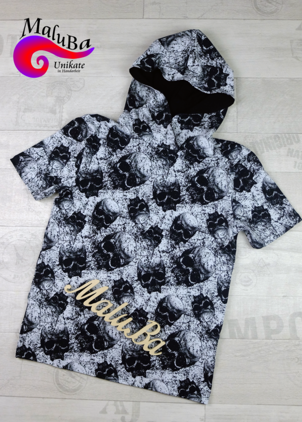 Herren T-Shirt - kurzarm Shirt mit Kapuze "Skulls black & white" Größe S-M-L